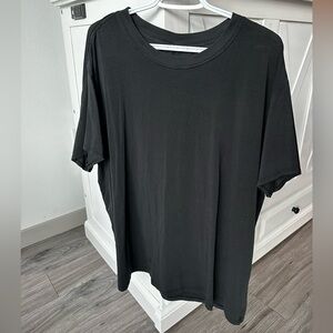 lululemon athletica Black Short Sleeve Tee XXL